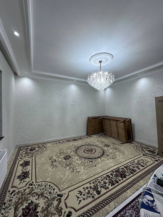Oltin tepa Hurmozor mahallada 1.5 soth uy sotuvda