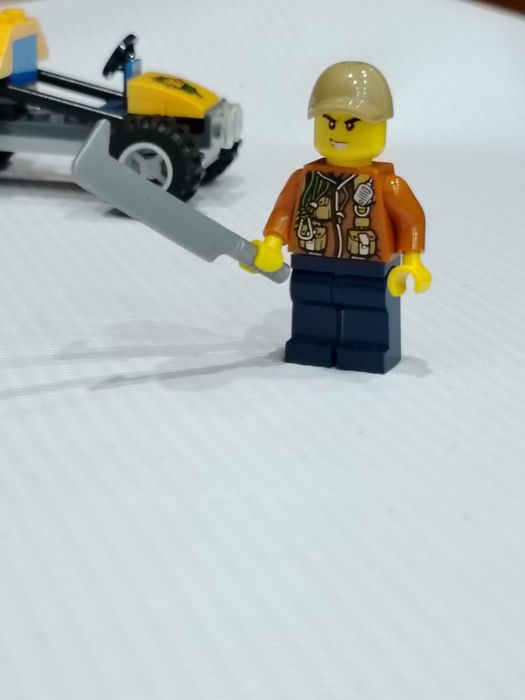 Конструктор Багги с минифигуркой (Совместим с LEGO)