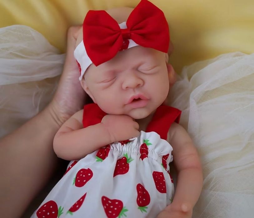Papusa Reborn silicon moale flexibil squishy Noua in cutie