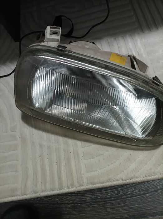 Фарове едносекционни и двусекционен за Голф3