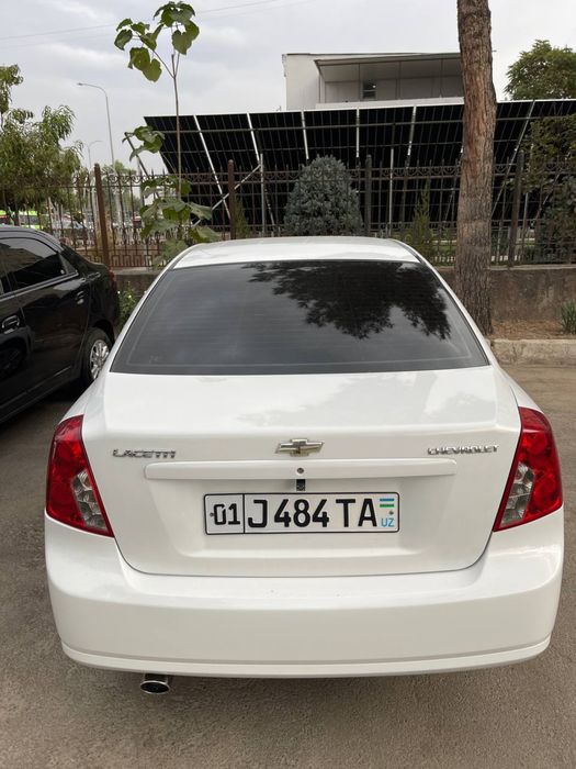 Prodaetsa Lacetti 1.8 srochna