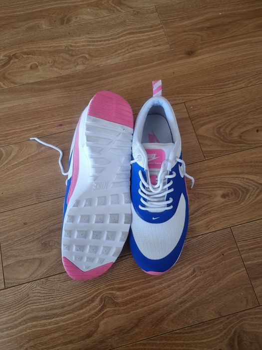 Vand adidasi femei Nike Wmns Air Max Thea