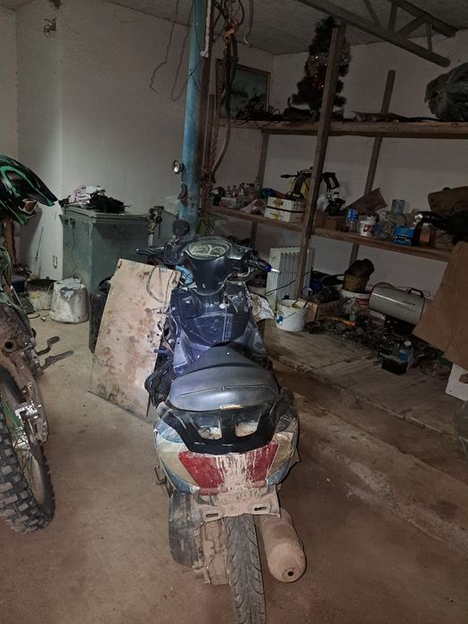 Продаетса мопед м8