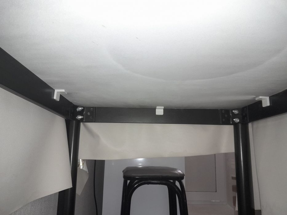 Продам кухонный стол