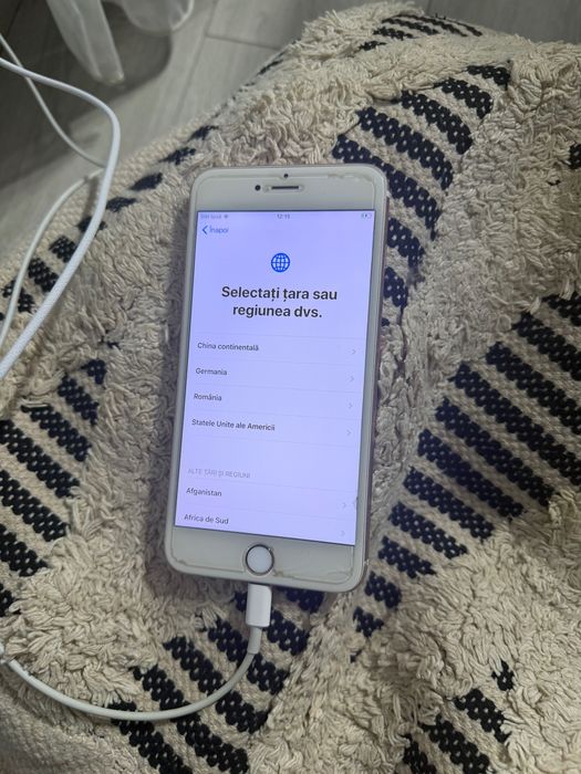 Vând telefon iPhone 7