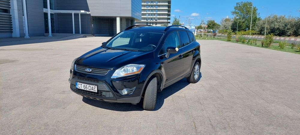 Vând Ford Kuga 2011