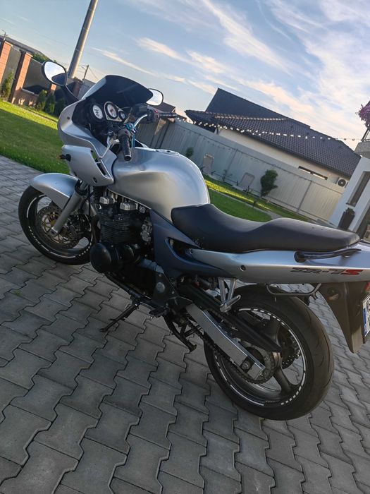 Kawasaki zr 750 S