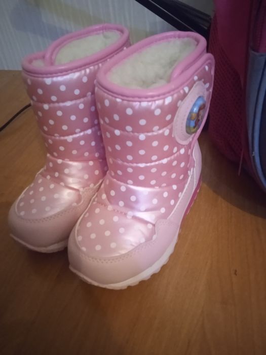 Продам сррлчно новые 27,24