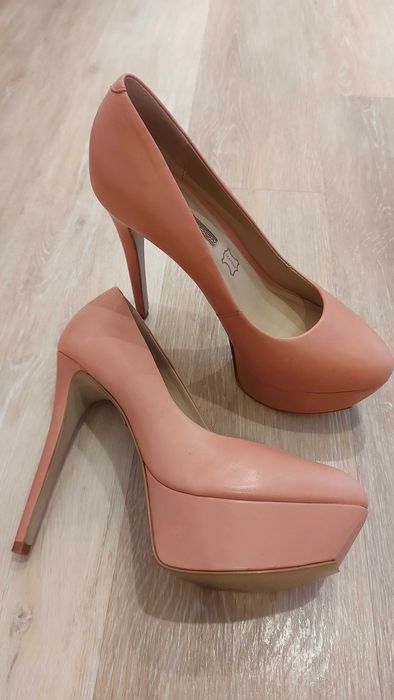 Обувки на висок ток естествена кожа Buffalo