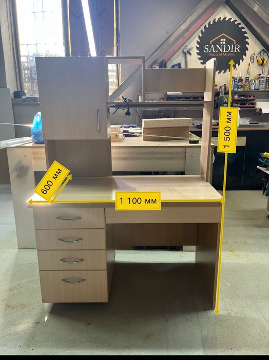 Детский рабочий стол