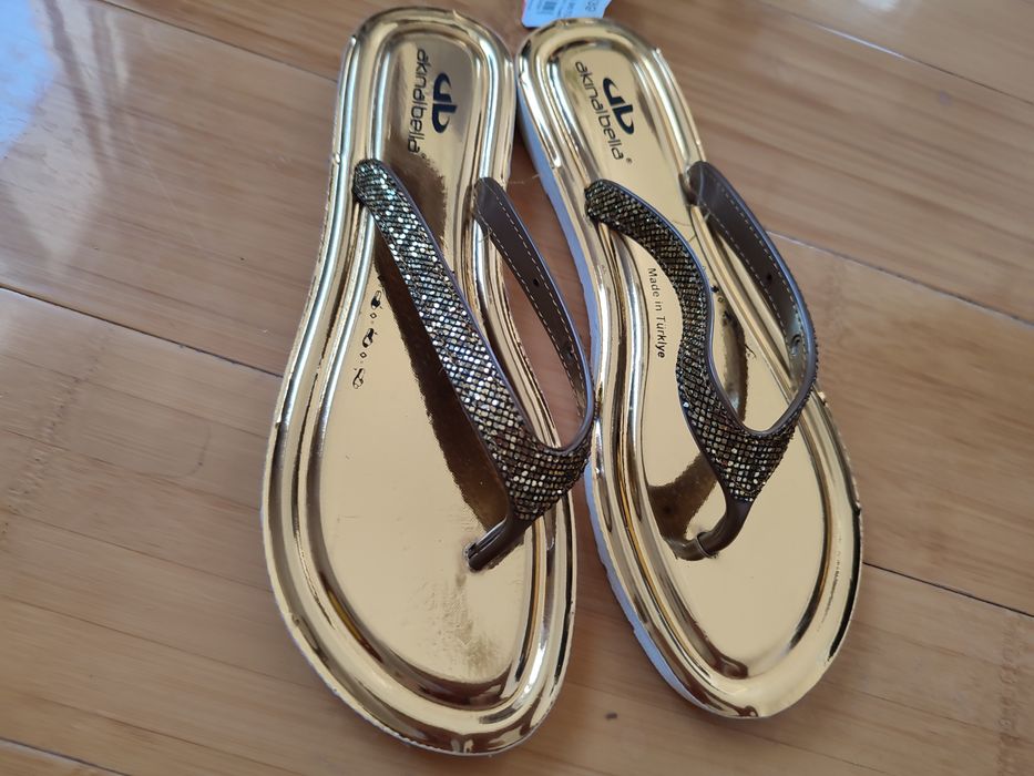 Распродажа. Босоножки летние, новые