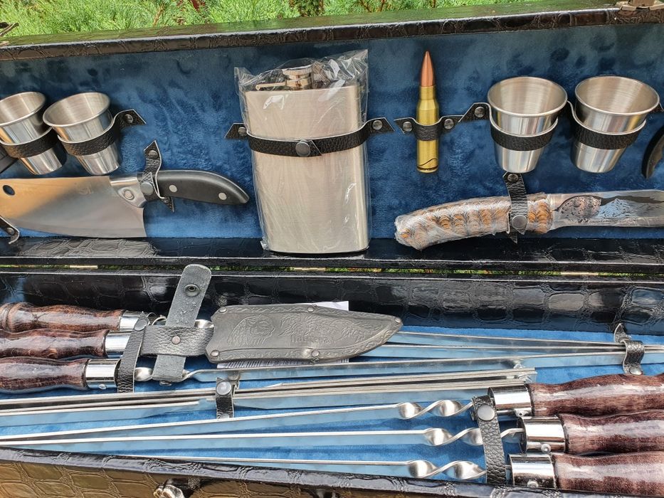 Шашлычный набор Ирбис Вип в кейсе.