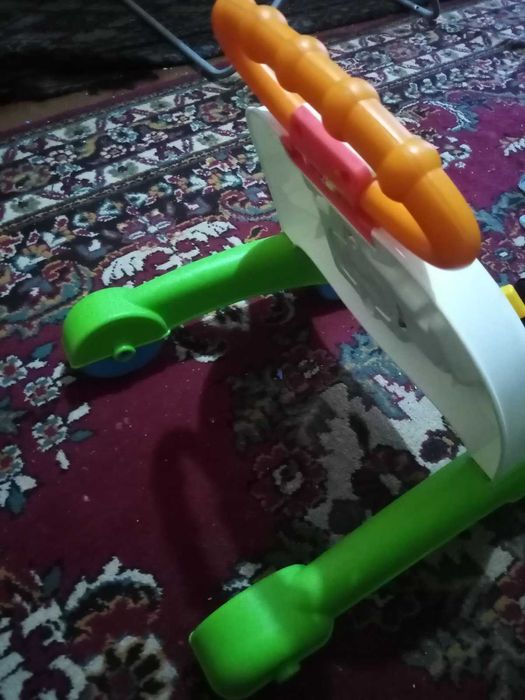 Продавам  бебешка проходилка