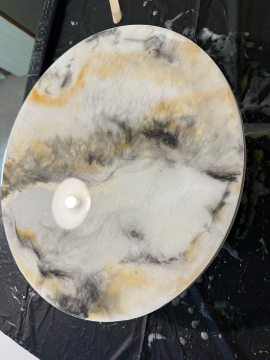 Маса холна с епоксидна смола