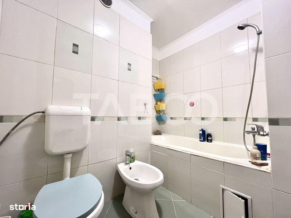 Apartament cu 4 camere de vanzare in Gheorgheni la cheie cu lift
