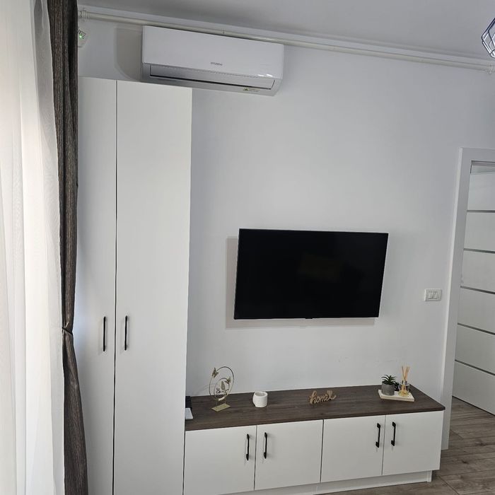 Închiriez apartament în regim hotelier