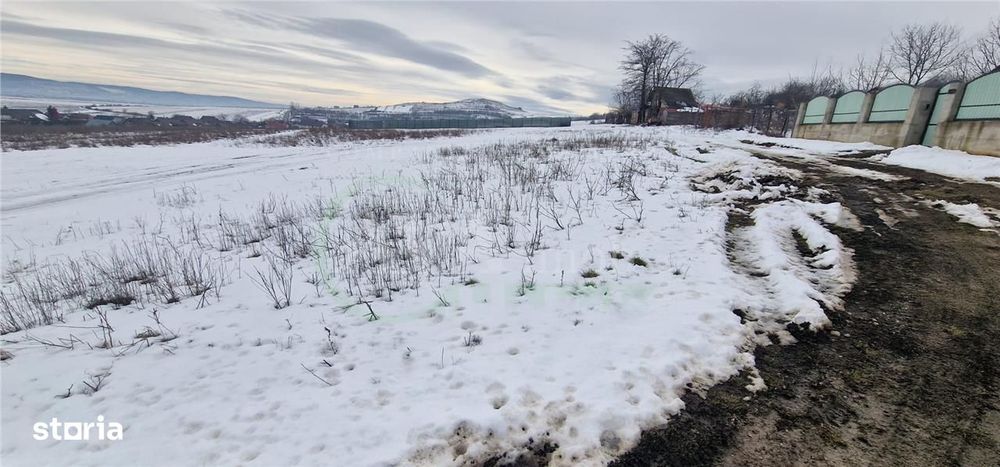 Teren intravilan 1.800 mp – Deschidere 104 ml | Sarata – Bacău