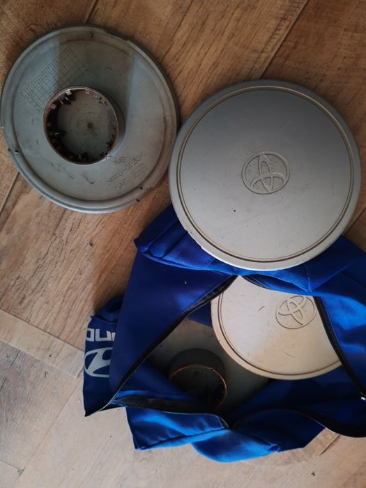 Vând capace roata auto toyota