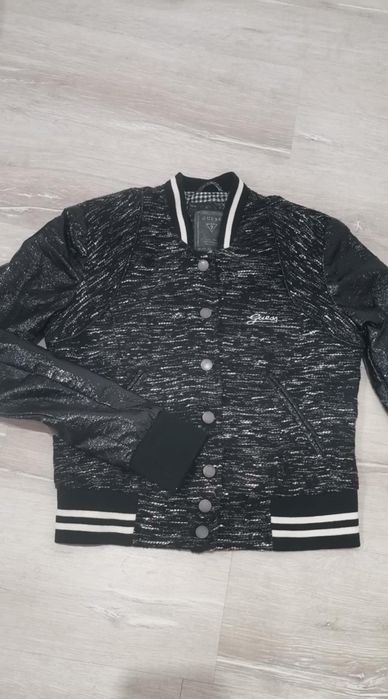 Guess дамско якенце