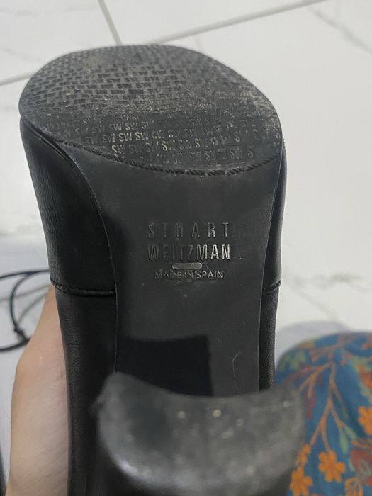 Споги от американского дизайнера STUART WEITZMAN
