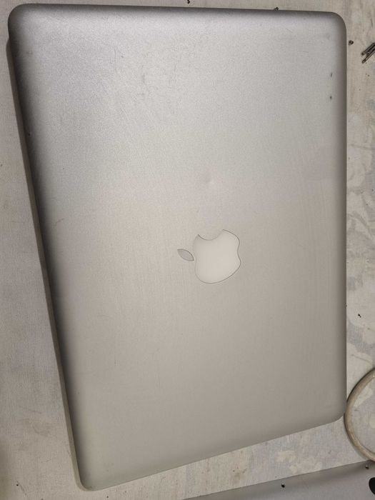 MAcbook pro "13  Late 2011 EMC 2555 intel i5 8gm ddr3