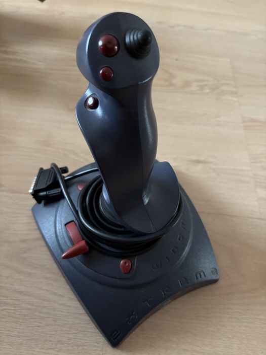 Logitech Wingman Extreme Digital 3D контролер джойстик