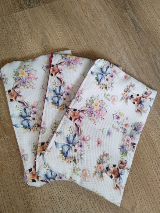 Текстилни несесери