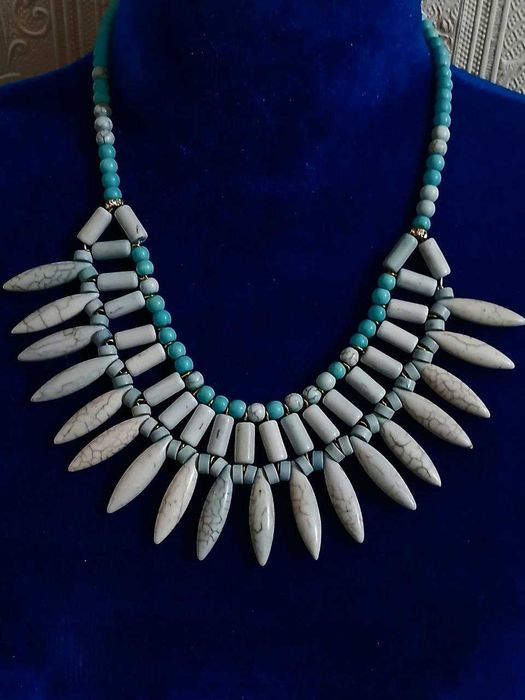 Ожерелье из натур. камней