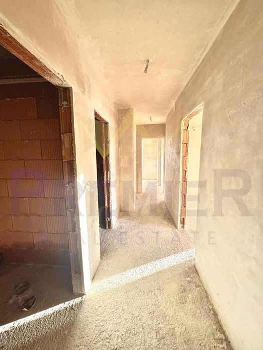 Продава се Тристаен апартамент в Варна, Левски - 102 кв.м за 1726 €/кв.м - Снимка #6