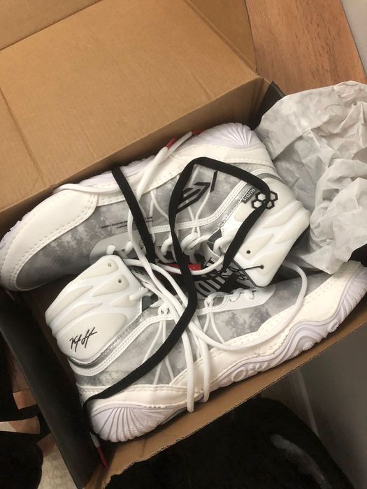 Продам новые борцовки