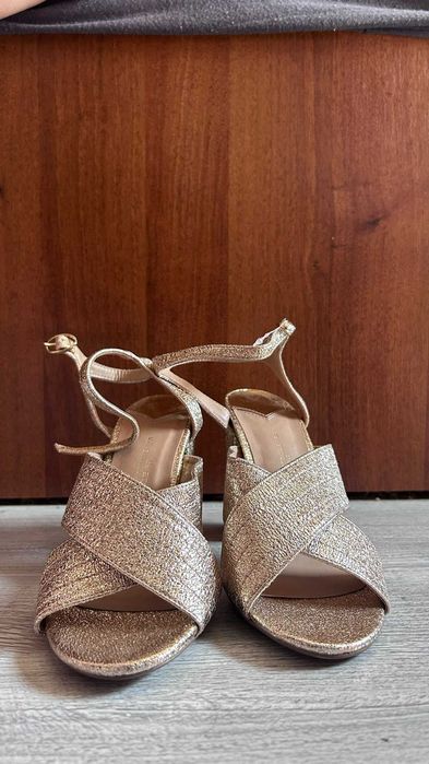 Sandale elegante cu toc, rose gold, barete în X