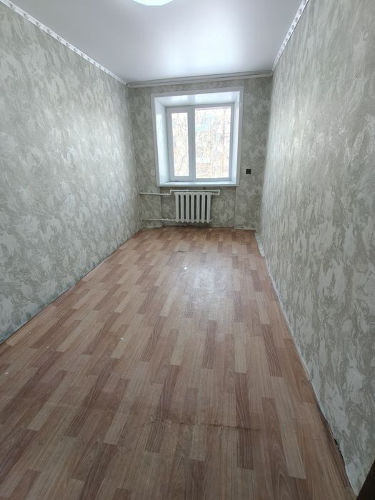 Продаём двухкомнатную квартиру в районе "Экспресса"