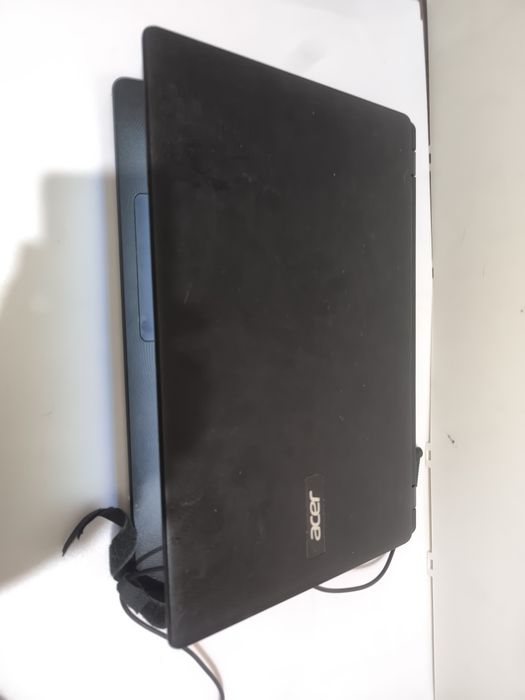 Продам ультрабук acer core i3