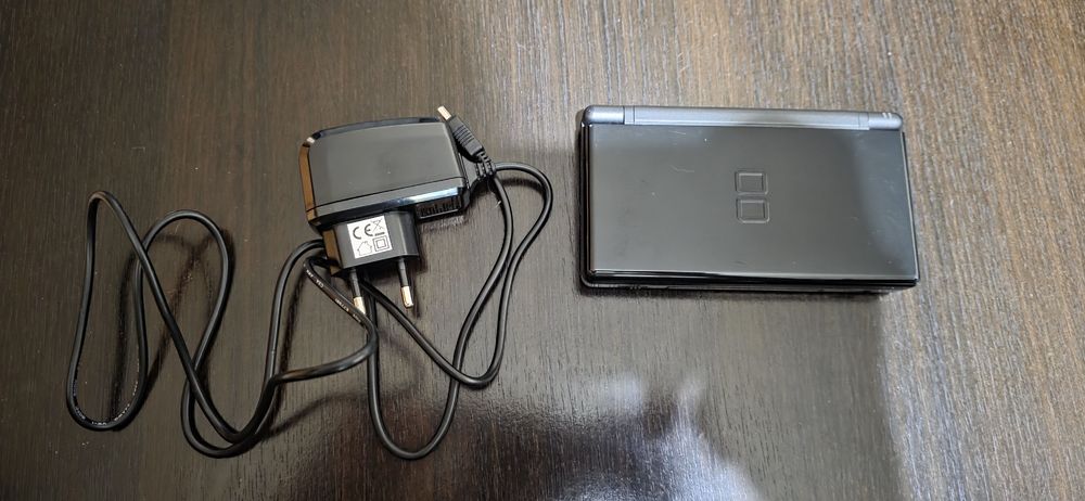 Nintendo DS Lite + 6 jocuri