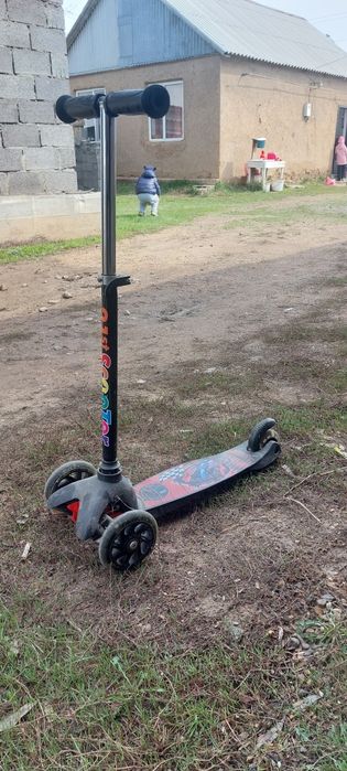 Продам самокат детский