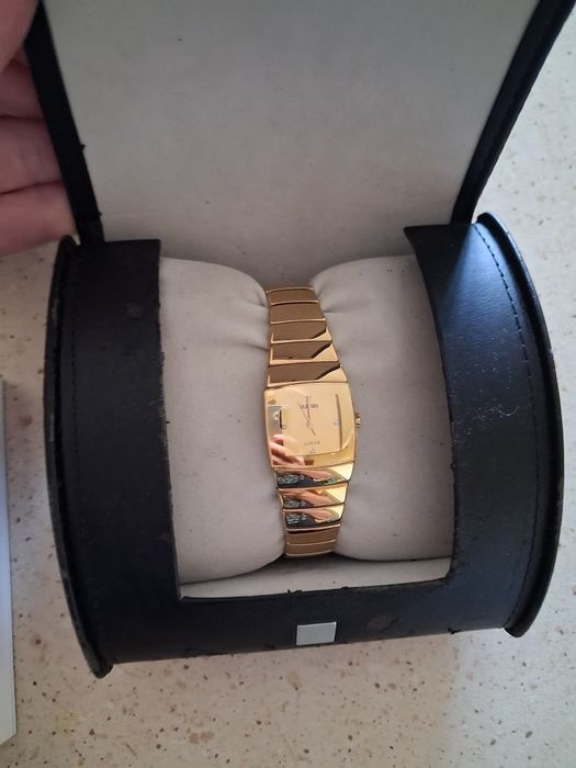 Продам женские часы Rado
