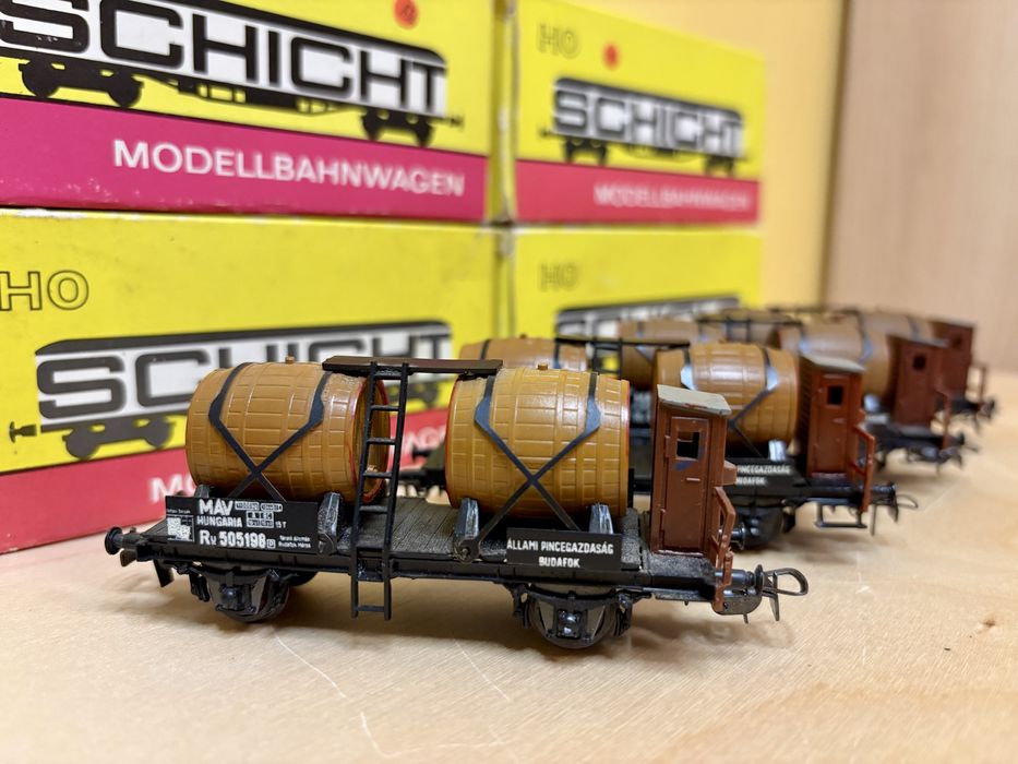 Товарни вагони PIKO, Schicht, Fleischmann, Roco врак, влакче, локомотив