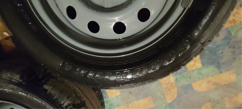 Продам шины на Ваз R 14