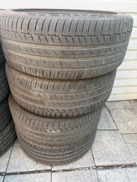 Резина 235/45/R18