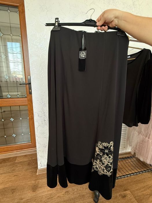 Продается женский костюм