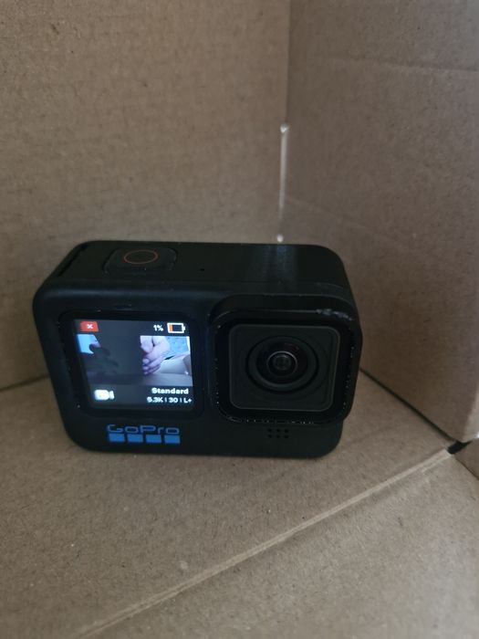 Vând GoPro Hero 11 Black – Stare impecabilă