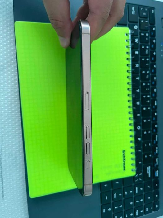 Продам iPhone 16 Pro Max 512 GB