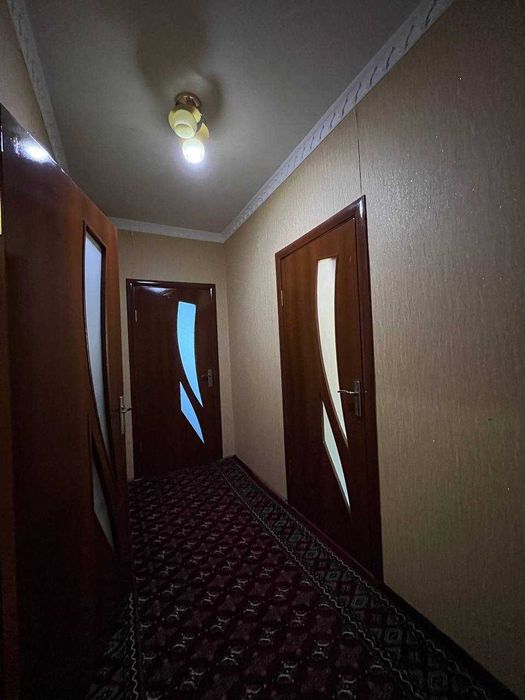 3 хонали квартира барча жихозлари билан сотилади.