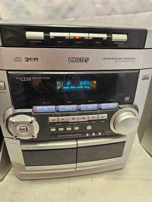 Combina Muzicala Philips FW-C220 Mini HiFi System 3 CD Changer Boxe