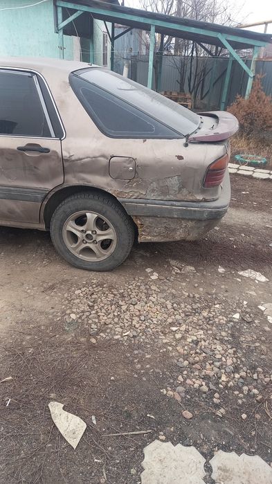 Mitsubishi Galant 1990