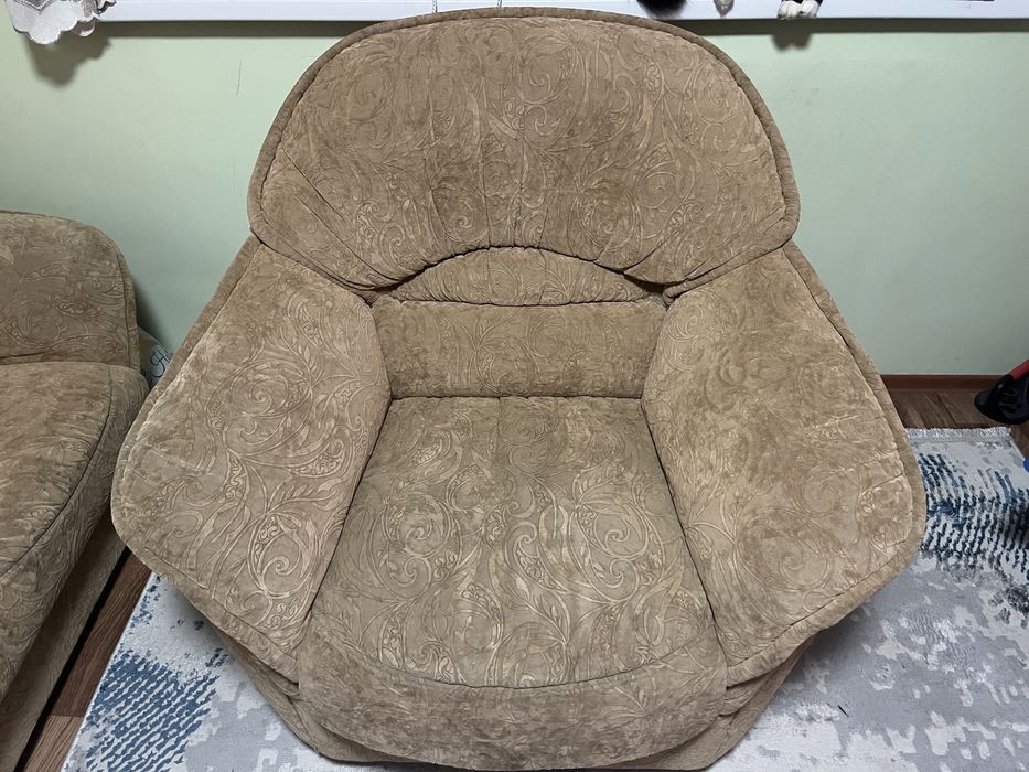 Продам диван в отл состояний!