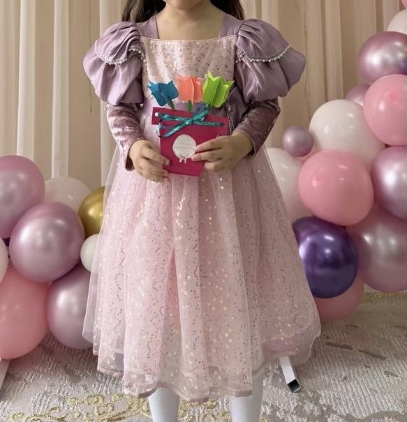 Продам платье для девочки