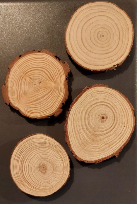 Гравирани дървени подложки за чаши