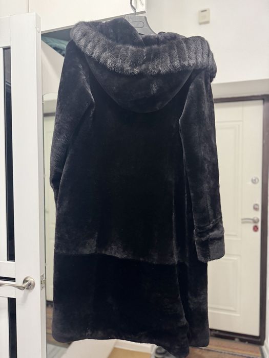 Продам натуральную шубу