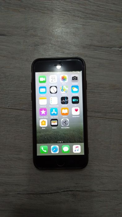 Продам айфон 6 срочна торг уместен